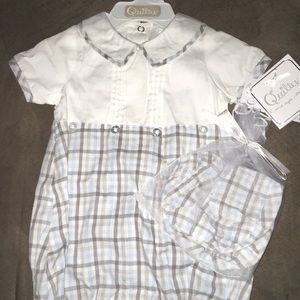 Quiltex NWT Newborn outfit with matching hat